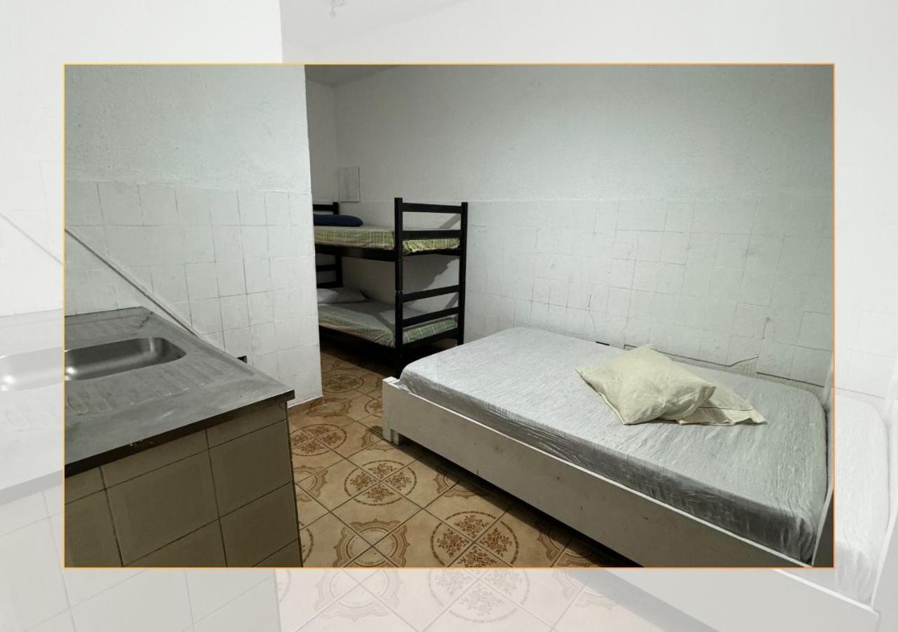 Habitación en casa particular Perolas De
